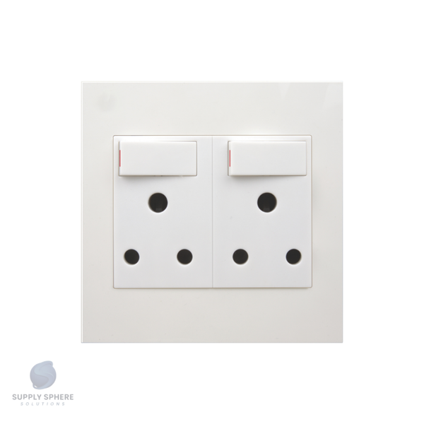 Double 16A Switched Socket